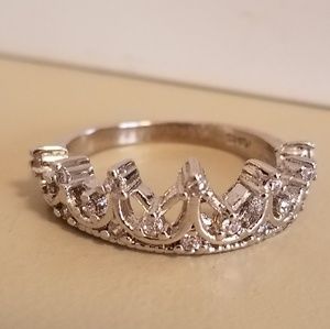 Sterling silver crown/tiara ring w/white stones